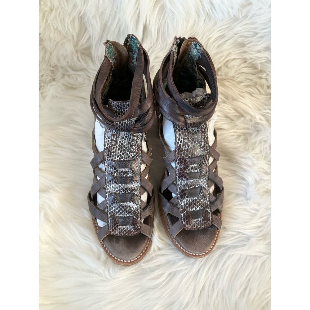 FREEBIRD BY STEVEN Penny Leather Heeled Sandals 9 - Picture 7 of 10